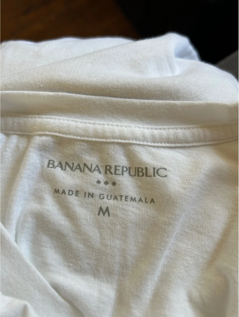 Banana Republic Men's Medium White Graphic T-Shirt Made in M